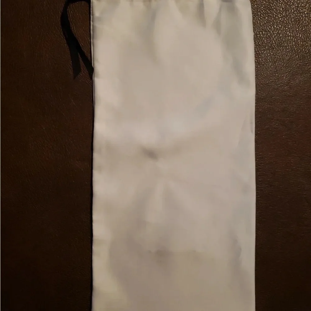 Gucci White Drawstring Dust Bag 17.5